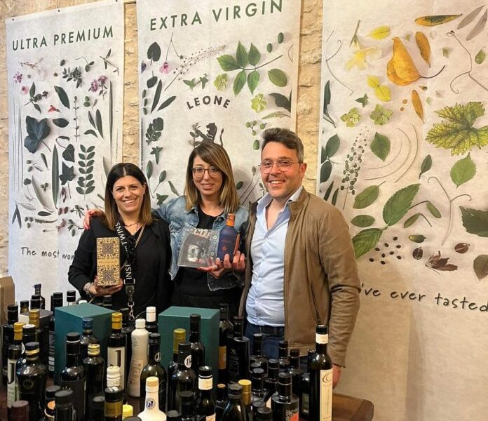 Addurè, olio extravergine di oliva Bella di Cerignola - Tenute Manduano (9)